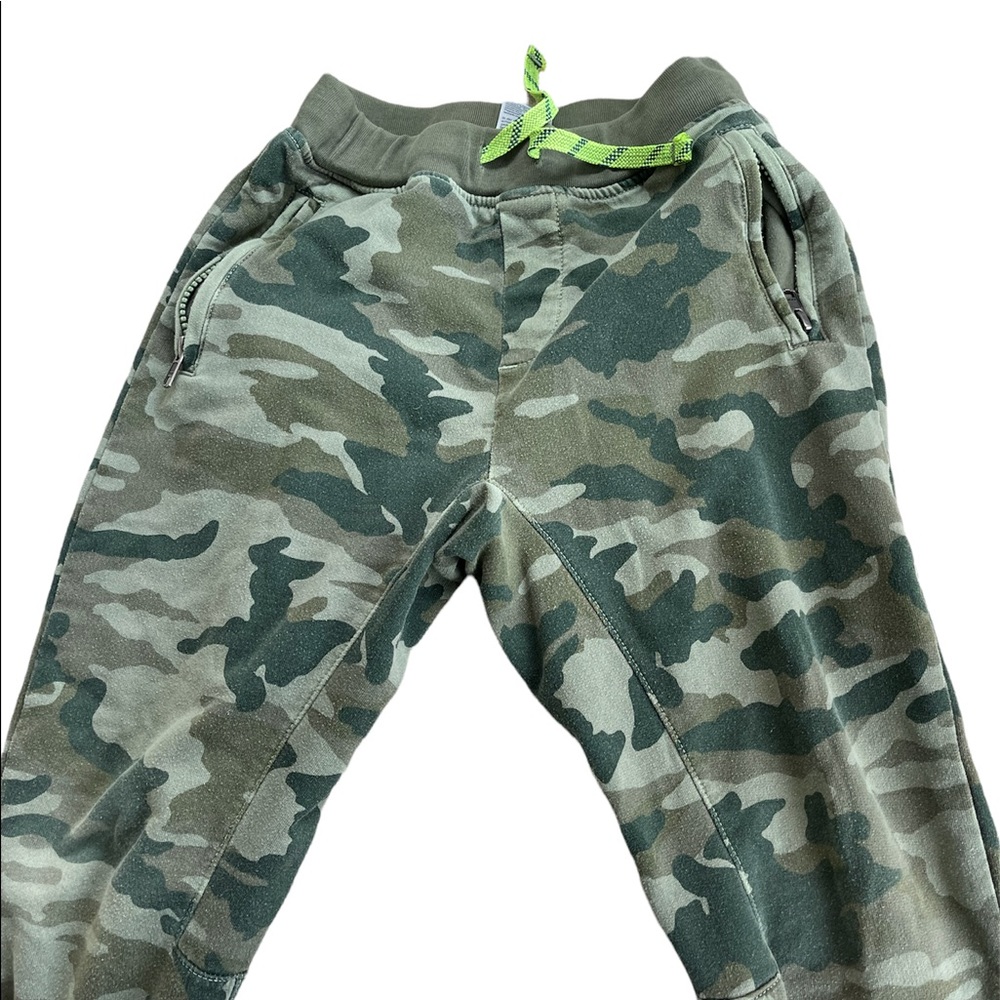 Boys camo sweat pants